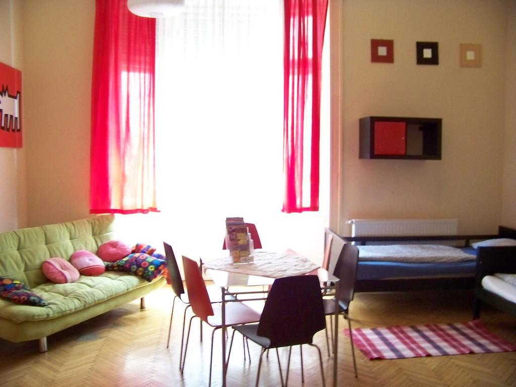 Albergue Animation City *